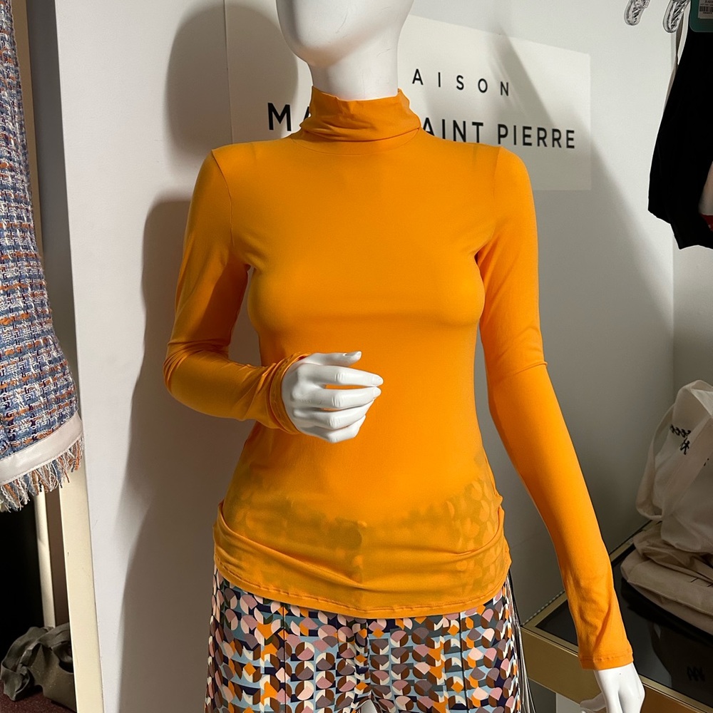 BRAND NEW MARC CAIN J03 T-Shirt